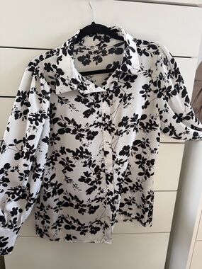 SHEIN Black & White Floral Button-Down Shirt